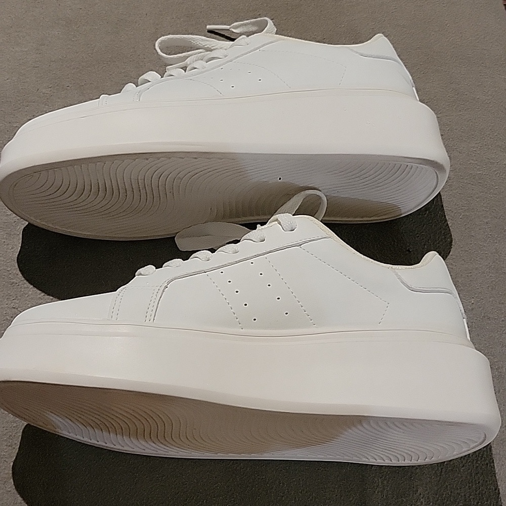 White Faux Leather Platform Sneakers Size 38 - Picture 3 of 6
